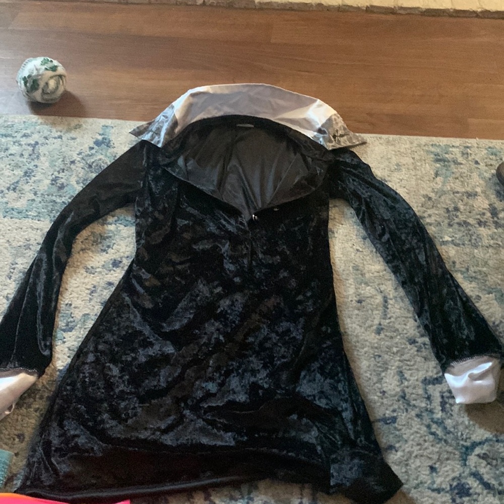 Gothic velvet black white collar dress